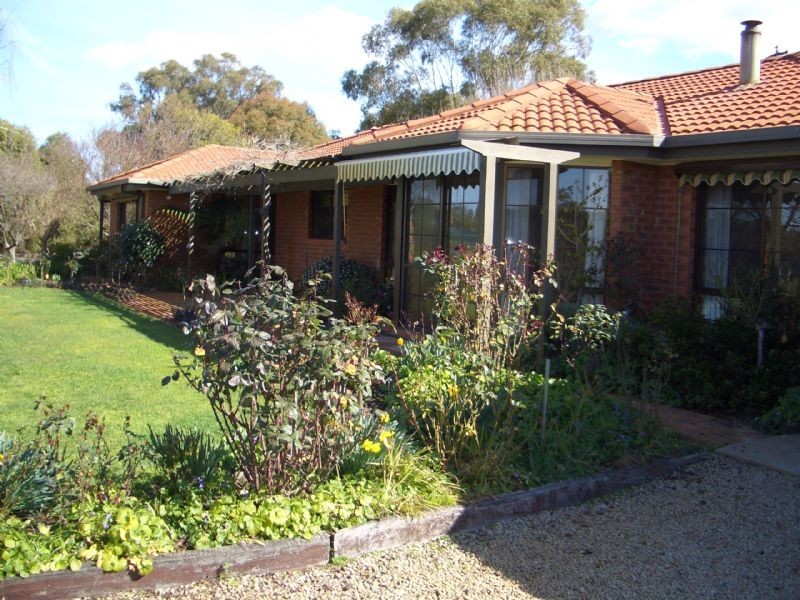 21 Dutton Close, Lynbrook VIC 3975