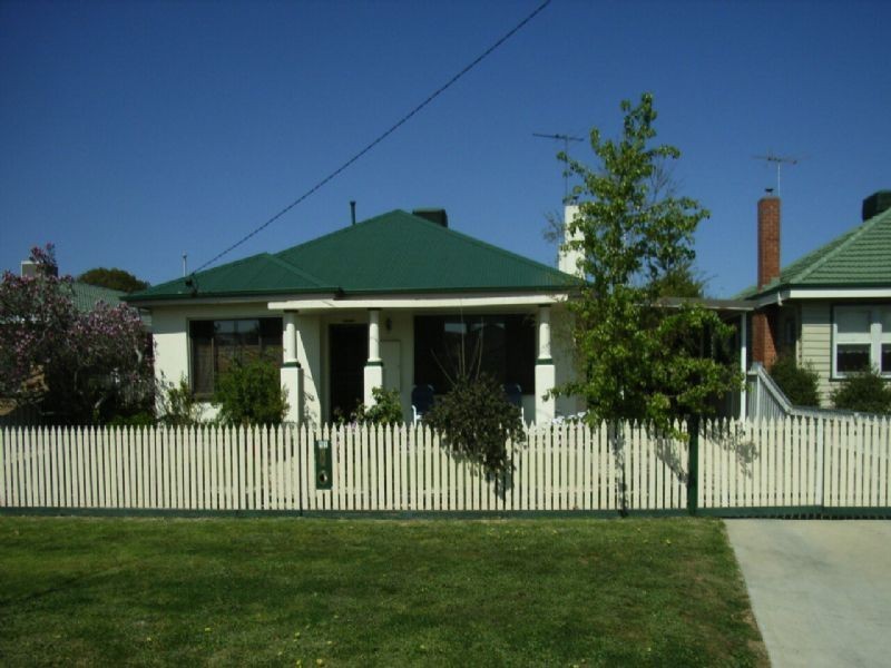 11 BRODIE STREET, Wangaratta VIC 3677