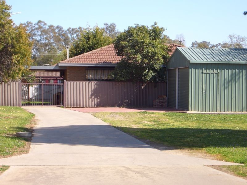 11 CAVANAGH STREET, Wangaratta VIC 3677