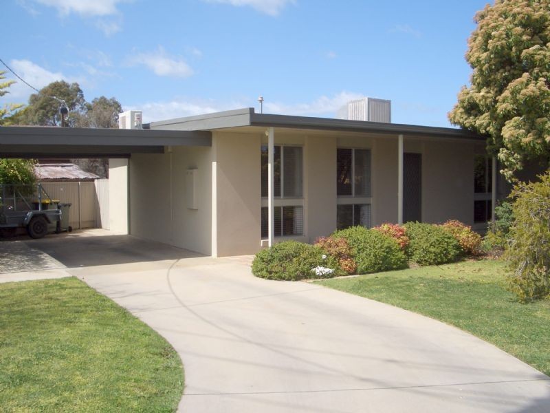 25 WENHAMS LANE, Wangaratta VIC 3677