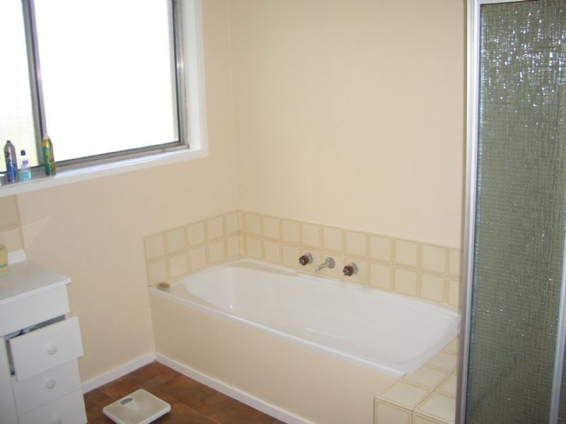 25 WENHAMS LANE, Wangaratta VIC 3677