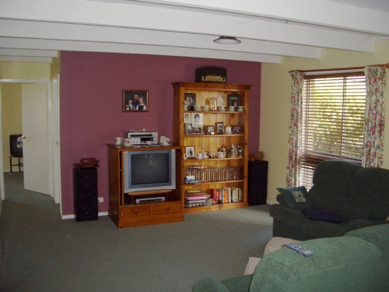 25 WENHAMS LANE, Wangaratta VIC 3677