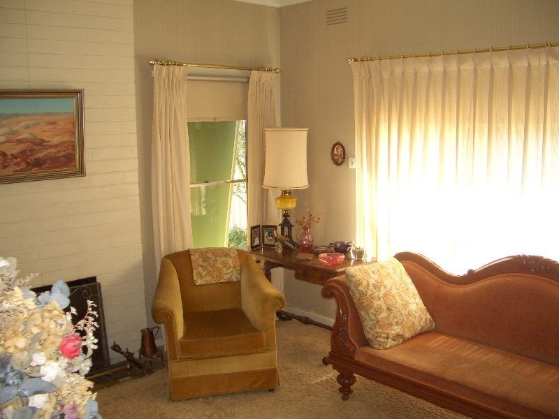 18 VALDORIS AVENUE, Wangaratta VIC 3677