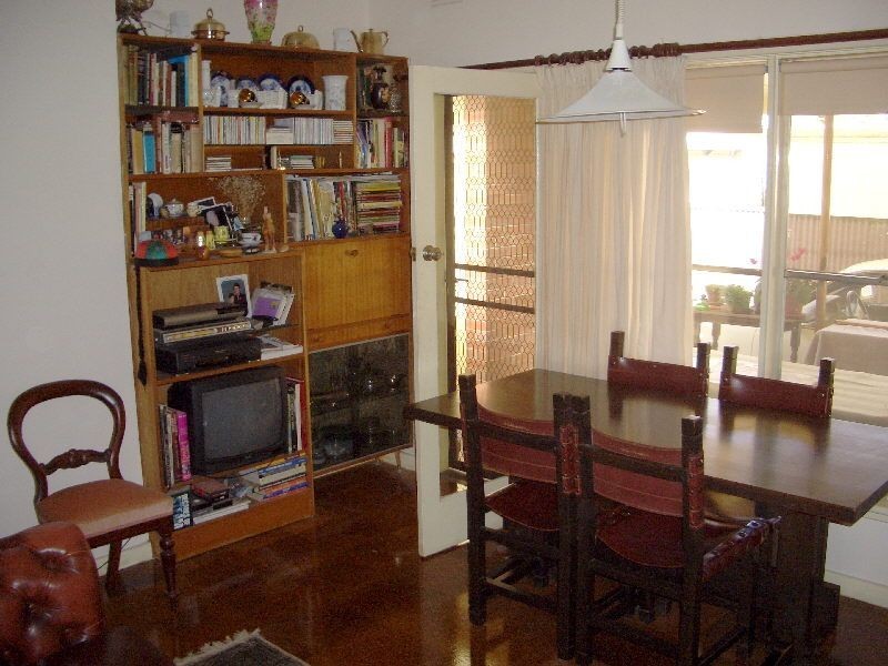 18 VALDORIS AVENUE, Wangaratta VIC 3677