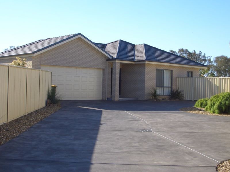 2/7 CHICK CLOSE, Wangaratta VIC 3677