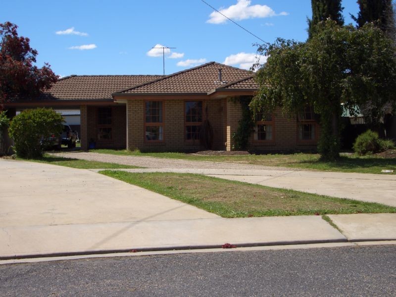 25 DONOVAN DRIVE, Wangaratta VIC 3677