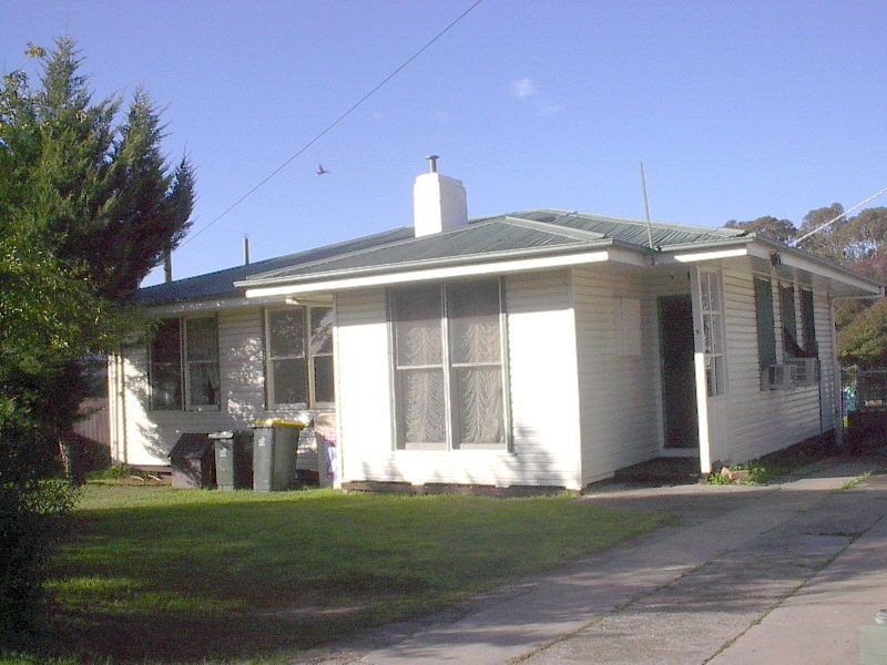 9 LAMONT STREET, Wangaratta VIC 3677