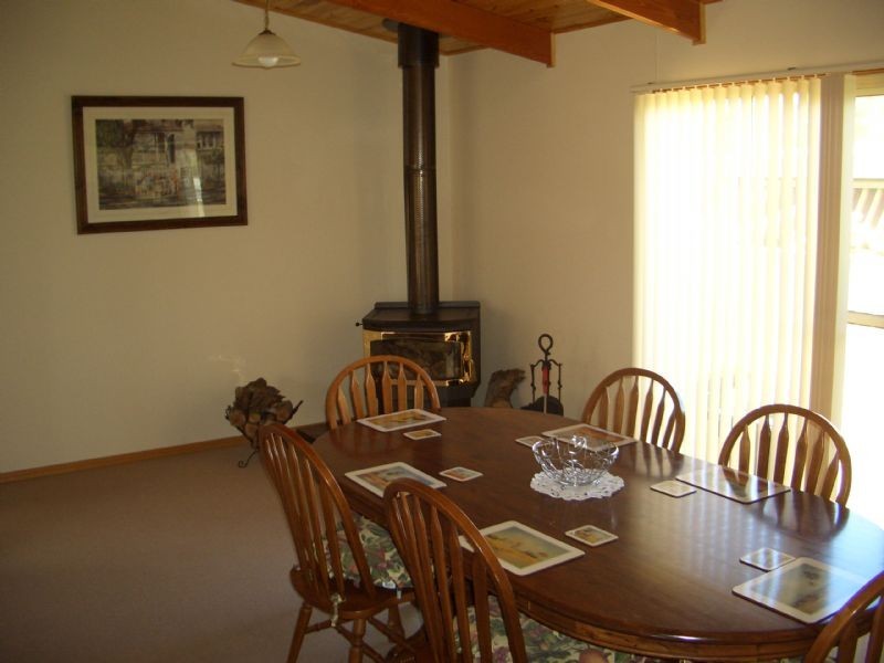 34 MILAWA/BOBINAWARRAH ROAD, Milawa VIC 3678