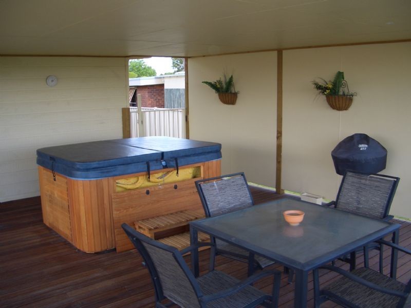 34 MILAWA/BOBINAWARRAH ROAD, Milawa VIC 3678