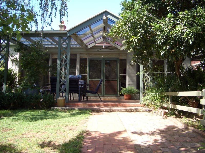 60 ROWAN STREET, Wangaratta VIC 3677