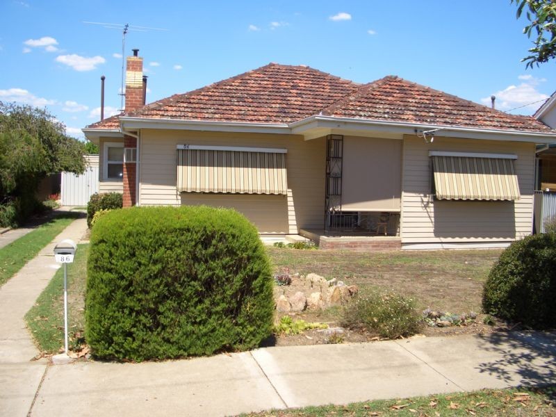 86  SWAN STREET, Wangaratta VIC 3677