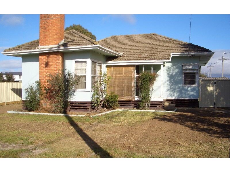 2 THOMPSON STREET, Wangaratta VIC 3677