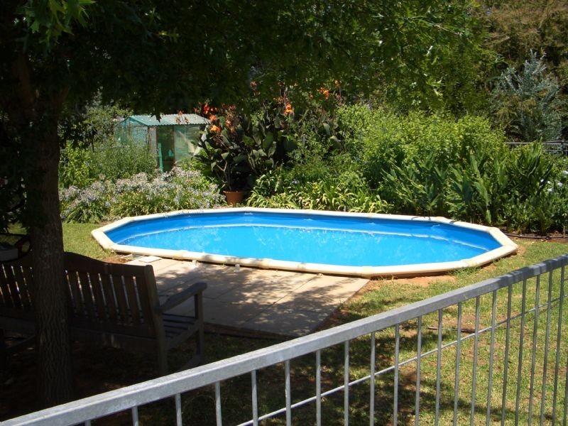 34 LAURISTON AVENUE , Milawa VIC 3678