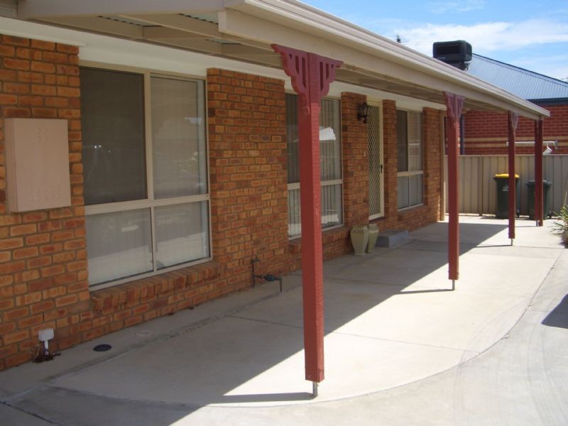2/92 CRIBBES ROAD, Wangaratta VIC 3677