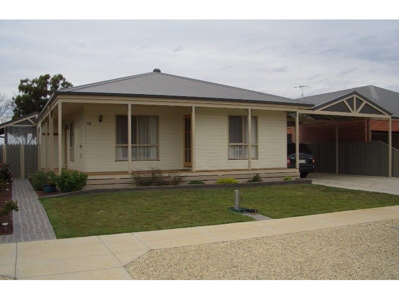 19 MILNES CREEK DRIVE, Wangaratta VIC 3677
