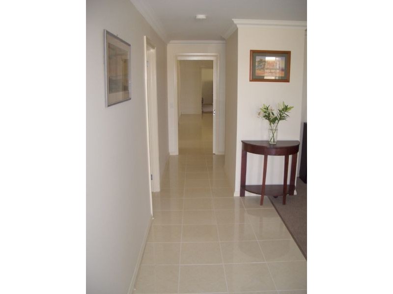 16 SWINBURNE DRIVE, Wangaratta VIC 3677