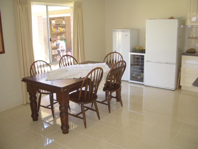 16 SWINBURNE DRIVE, Wangaratta VIC 3677