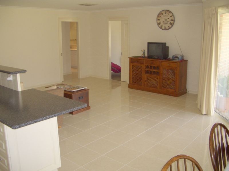 16 SWINBURNE DRIVE, Wangaratta VIC 3677