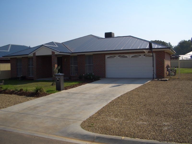 16 SWINBURNE DRIVE, Wangaratta VIC 3677