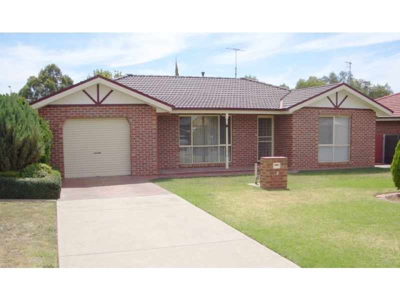 6 ELIZABETH STREET , Wangaratta VIC 3677