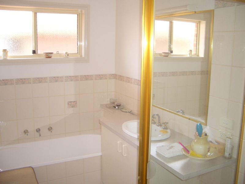 6 ELIZABETH STREET , Wangaratta VIC 3677