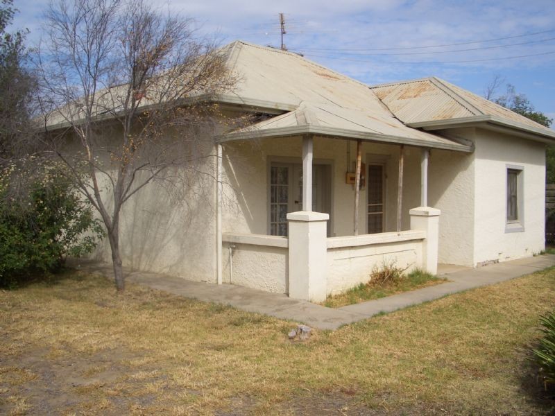 1142 GREEN STREET , Oxley VIC 3678