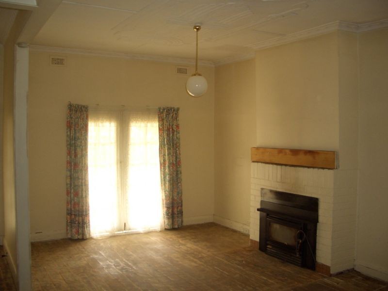 1142 GREEN STREET , Oxley VIC 3678