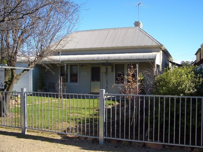 16 MURDOCH ROAD, Wangaratta VIC 3677