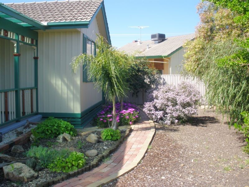 2 BRASH AVENUE, Wangaratta VIC 3677