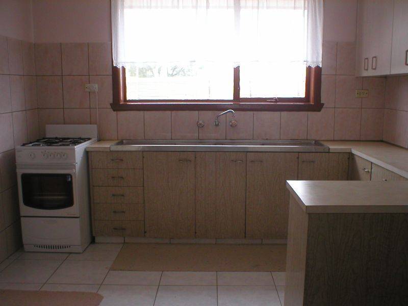 34 Stradbroke Drive, St Albans VIC 3021