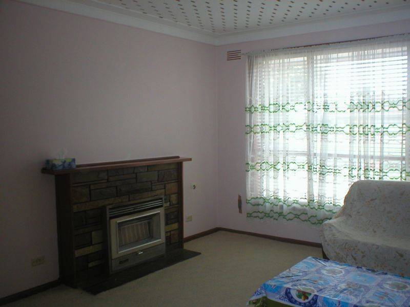 34 Stradbroke Drive, St Albans VIC 3021