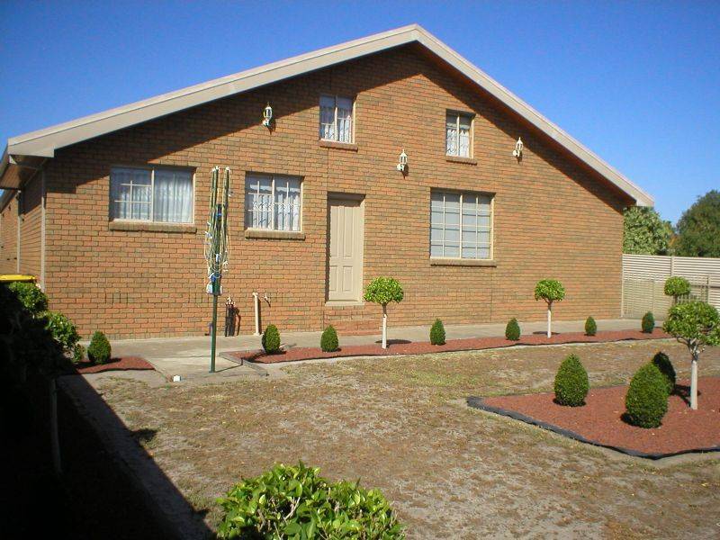 37 Coleridge Drive, Delahey VIC 3037