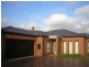 2/17 SCOTT AVENUE, St Albans VIC 3021