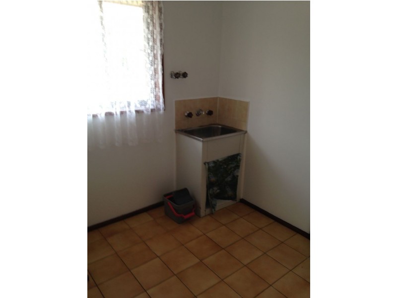 2 DRAGON WAY, Kings Park VIC 3021