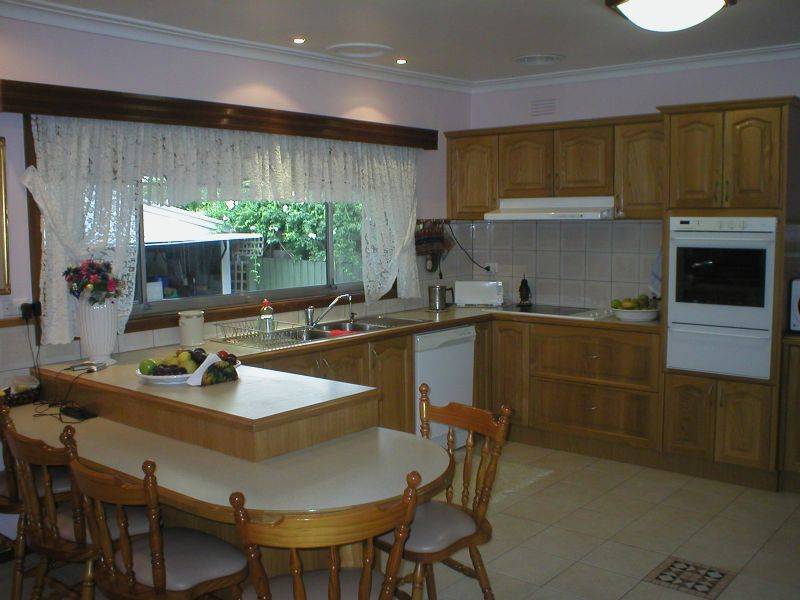 44 Chedgey Drive, St Albans VIC 3021