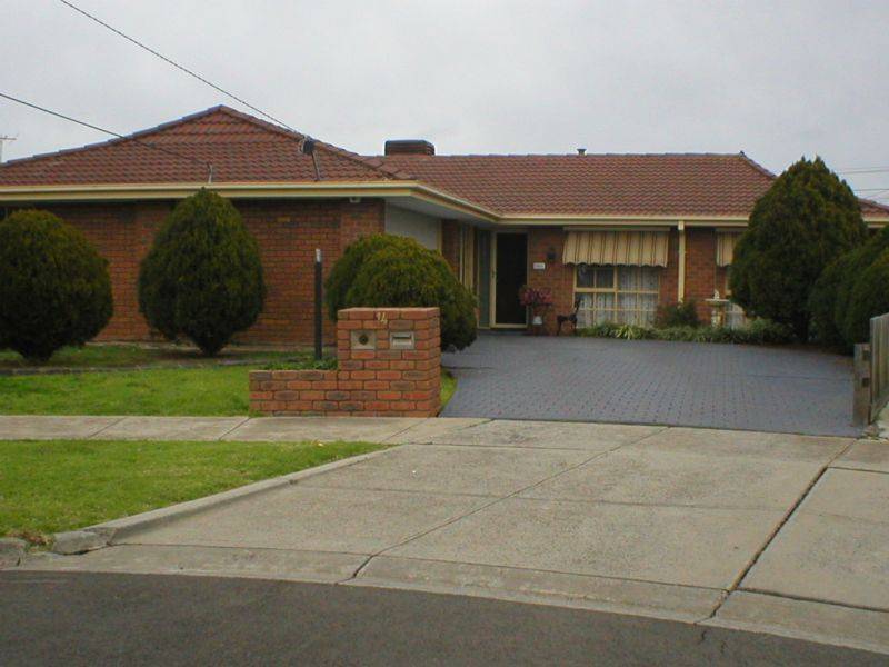 14 MONARO CLOSE, Kealba VIC 3021