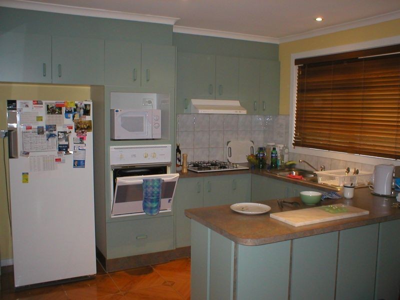 2/59 LESTER AVE, St Albans VIC 3021