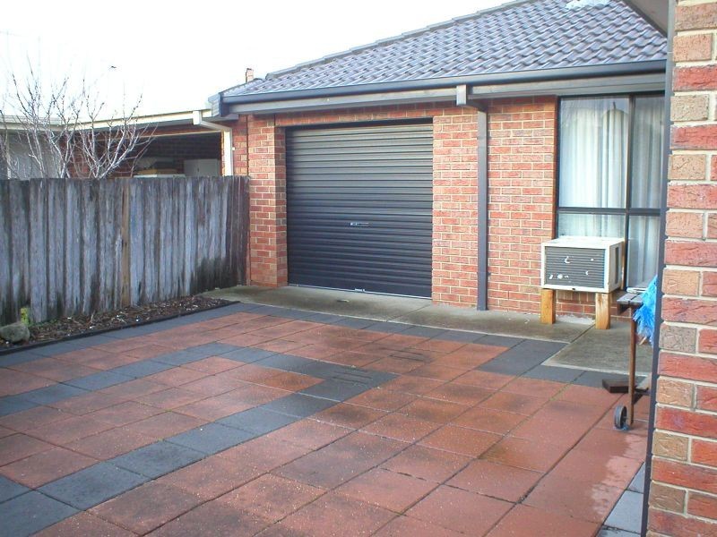 2/59 LESTER AVE, St Albans VIC 3021