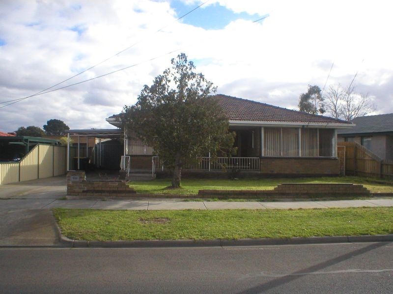 83 KINGS ROAD, Kings Park VIC 3021