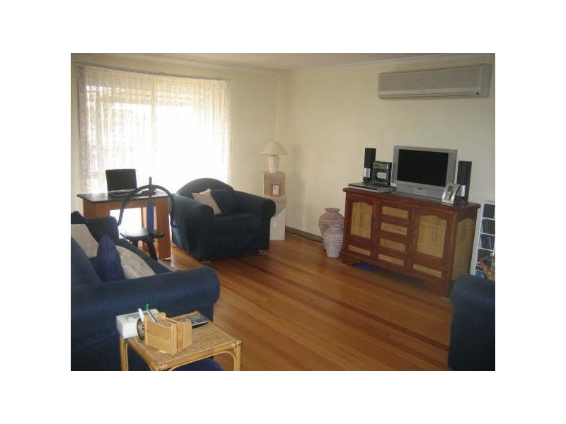 142 Gillespie Road, Kings Park VIC 3021