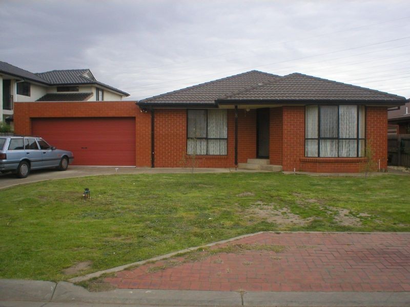 8 TANUNDA MEWS, ST ALBANS , St Albans VIC 3021