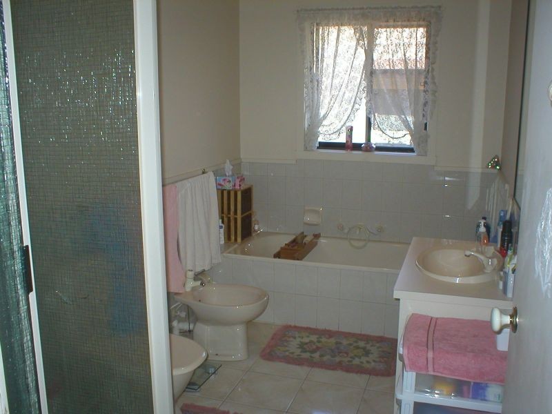 8 TANUNDA MEWS, ST ALBANS , St Albans VIC 3021