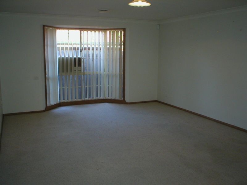 2/281 Sunshine Ave, Kealba VIC 3021