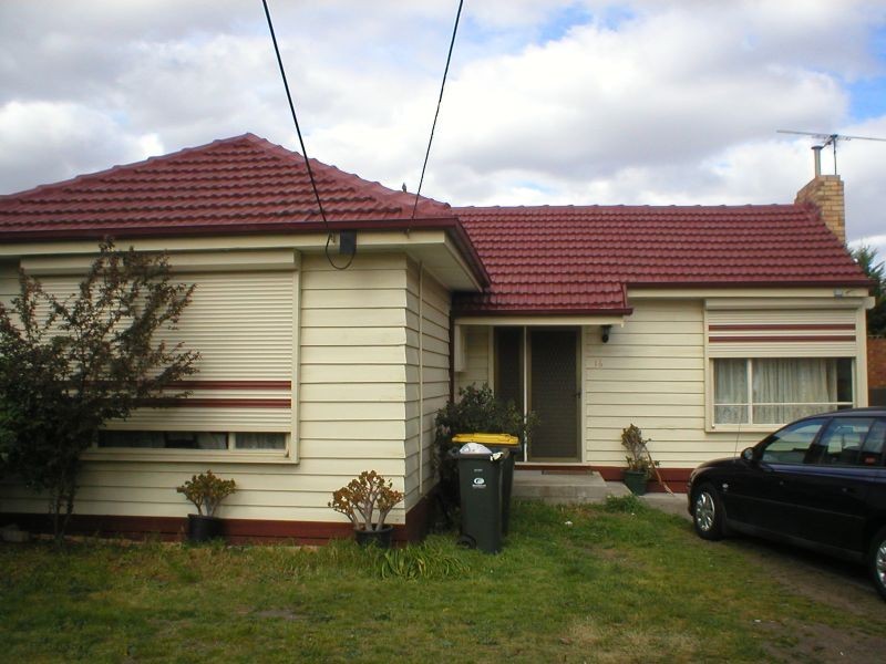 16 Millawa Avenue , St Albans VIC 3021
