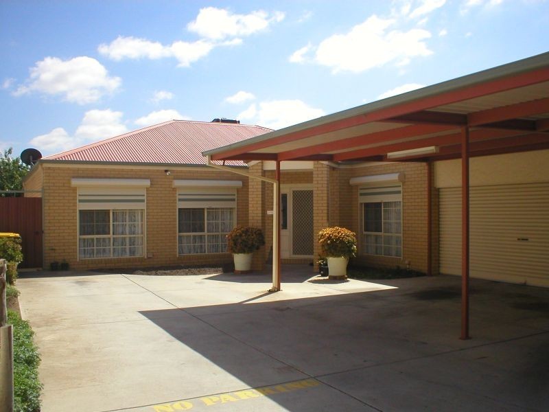 2/100 Neale Road, Albanvale VIC 3021