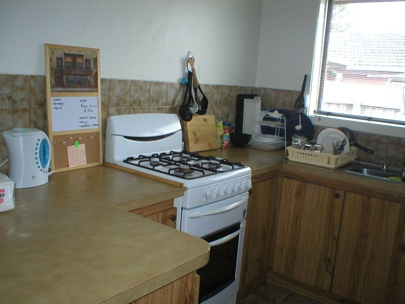 4/7-9 DISRAELI, St Albans VIC 3021