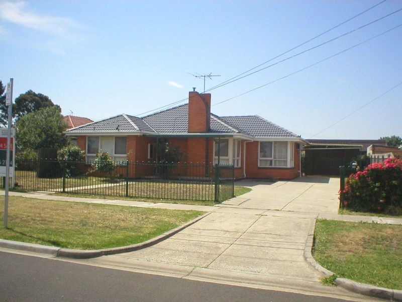 36 HENRY STREET, St Albans VIC 3021