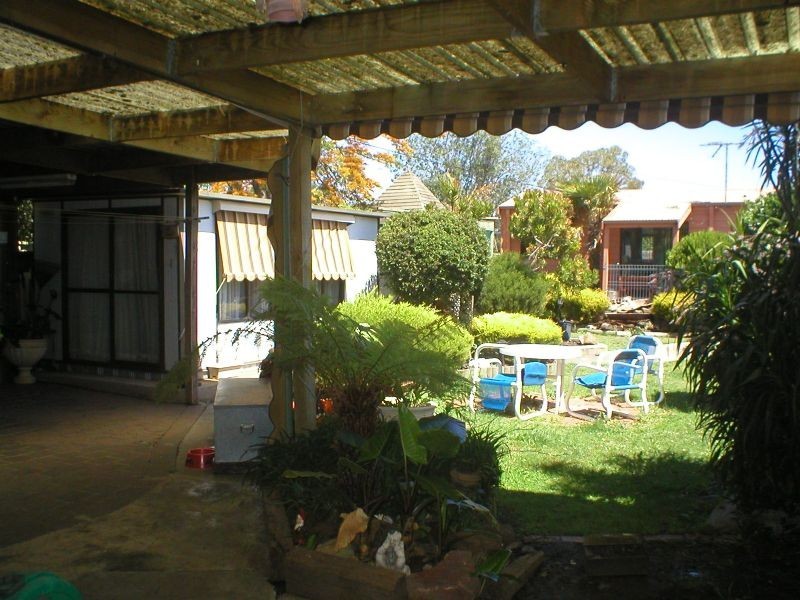 29 HELEN STREET, St Albans VIC 3021