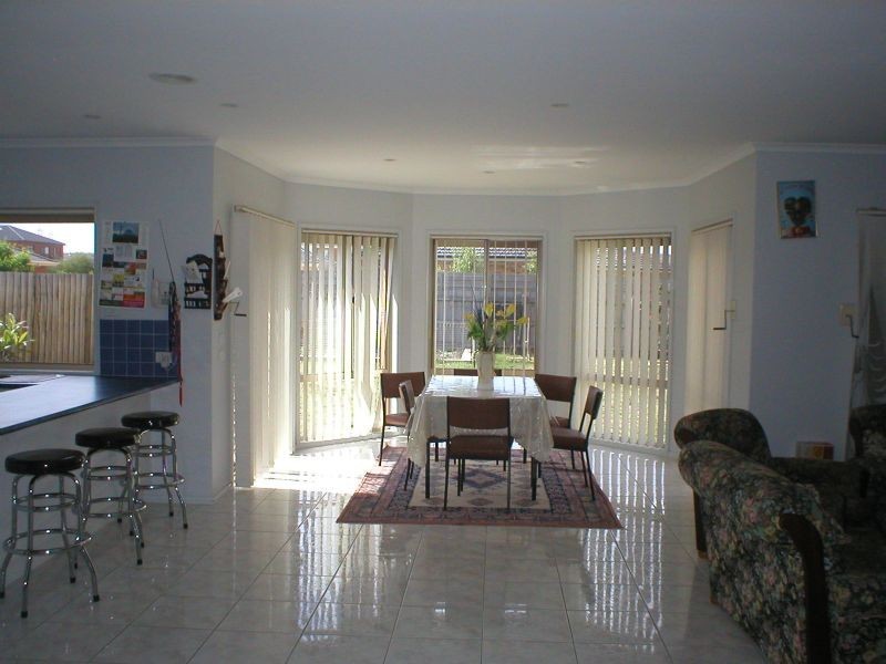 4 Vince Stella Close, Cairnlea VIC 3023