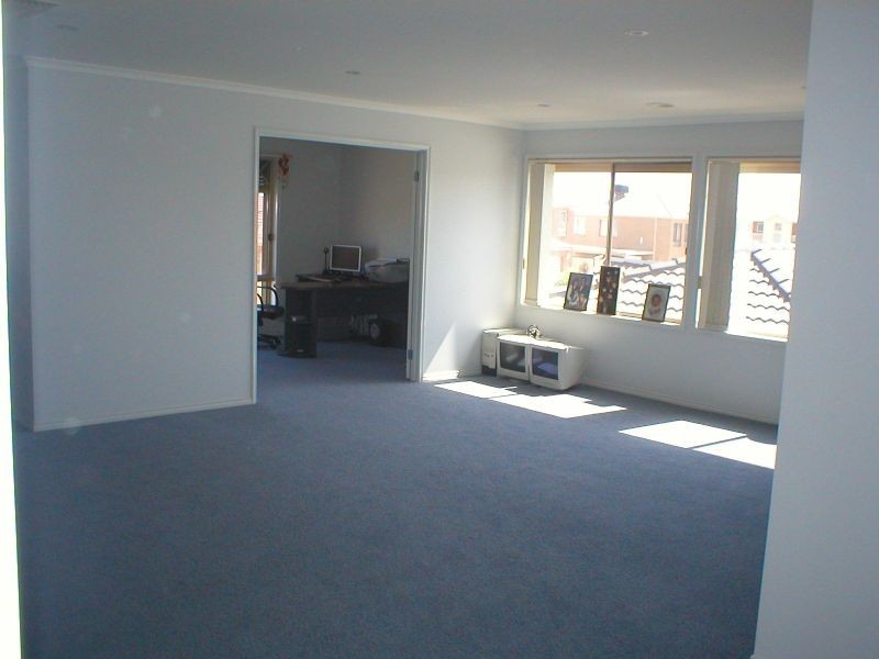 4 Vince Stella Close, Cairnlea VIC 3023